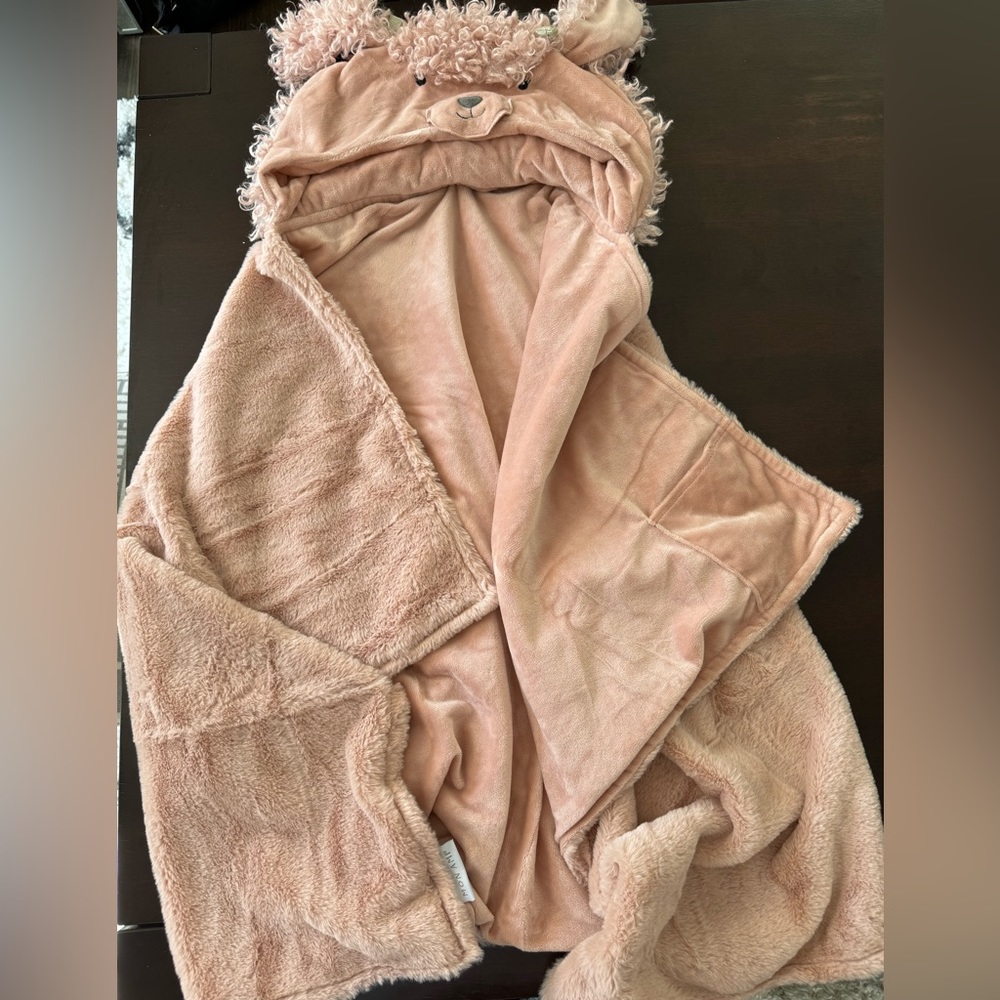 Never Used: Mon Ami Paris Poodle Plush Blanket